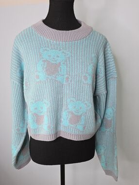 Vintage Adelle Crewneck Teddy Pattern Sweater in Light Blue and Gray